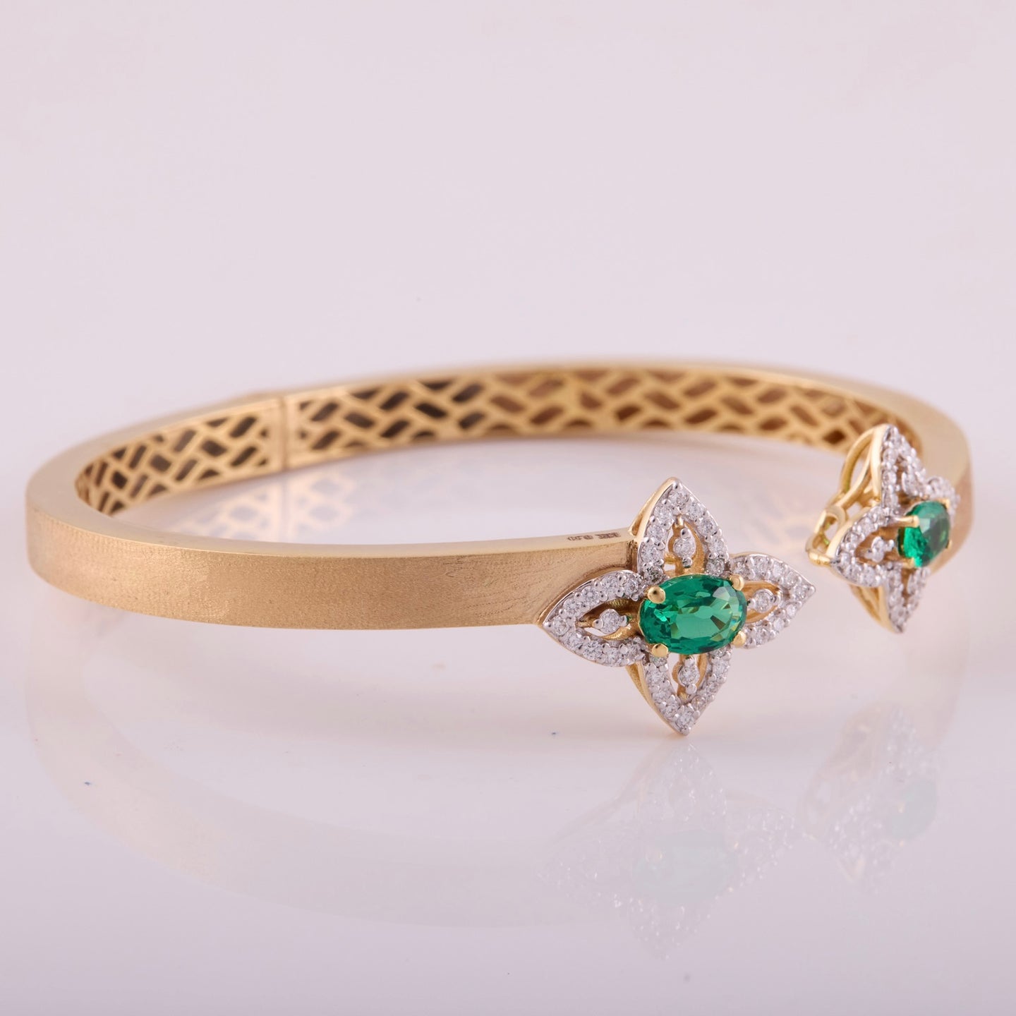 18K Gold, Diamonds and Emeralds Star Cuff Bangle in Brushed Gold Finish